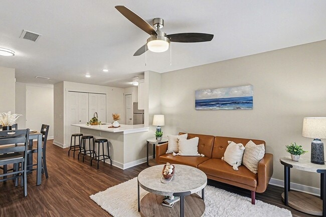 The Grove Apartment Homes