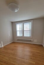 29 S Adelaide Ave in Highland Park, NJ - Foto de edificio - Building Photo