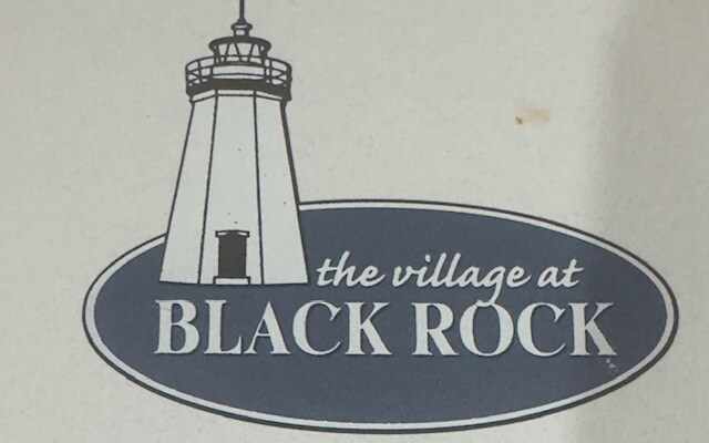 3250 Fairfield Ave, Unit 113 in Bridgeport, CT - Building Photo