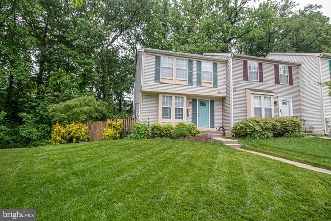 2526 Log Mill Ct in Crofton, MD - Building Photo - Building Photo