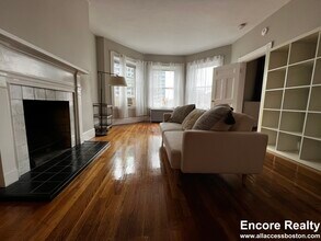 869 Beacon St in Boston, MA - Building Photo - Building Photo