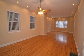 1454 W School in Chicago, IL - Building Photo - Building Photo