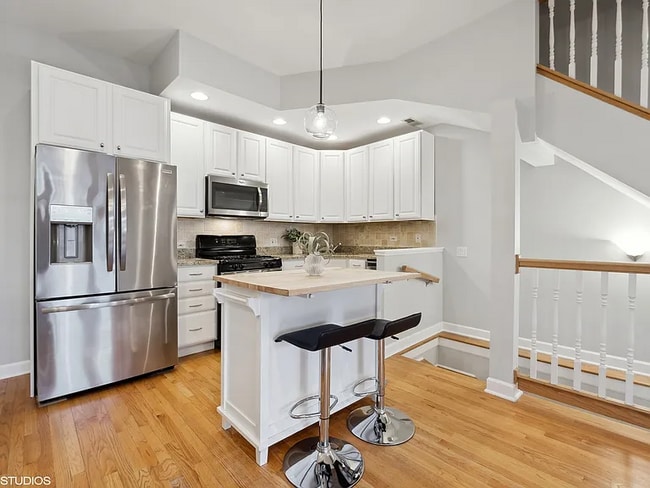 1937 N Dayton St in Chicago, IL - Building Photo - Building Photo