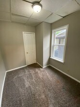 633 Runnion Ave in Fort Wayne, IN - Foto de edificio - Building Photo