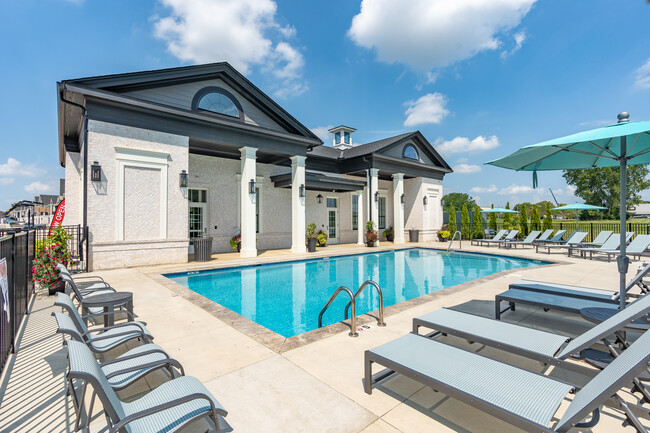 Meadows at Sunbury in Sunbury, OH - Building Photo - Building Photo