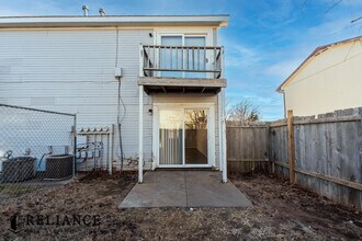 7302 W Douglas Ave in Wichita, KS - Building Photo - Building Photo