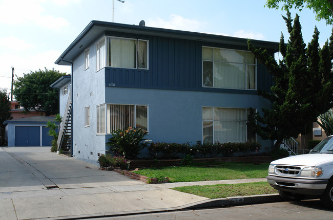 638 Howland Dr in Inglewood, CA - Foto de edificio - Building Photo