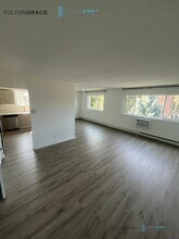 7621 N Sheridan Rd in Chicago, IL - Foto de edificio - Building Photo