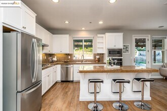 2700 St Regis Ave in Brentwood, CA - Building Photo - Building Photo