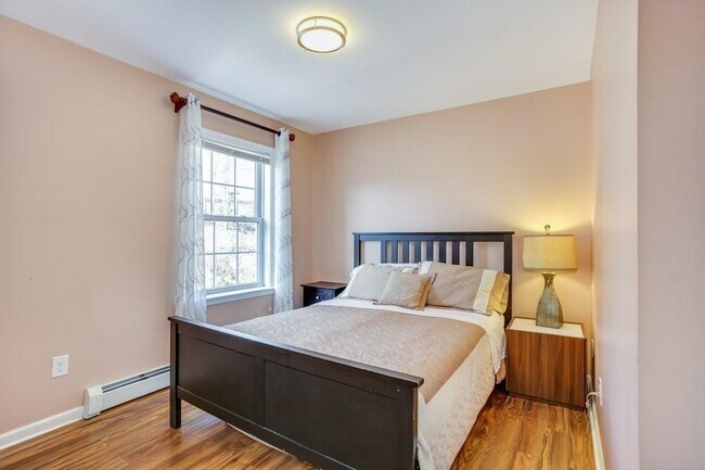 4 Guild St in Boston, MA - Building Photo - Building Photo