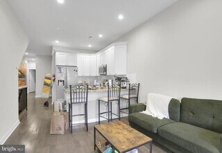 237 S 45th St in Philadelphia, PA - Building Photo - Building Photo