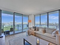 16385 Biscayne Blvd, Unit 2107 in Aventura, FL - Building Photo - Building Photo