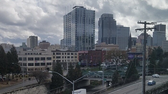 215 NW 16th Ave-Unit -16 in Portland, OR - Foto de edificio