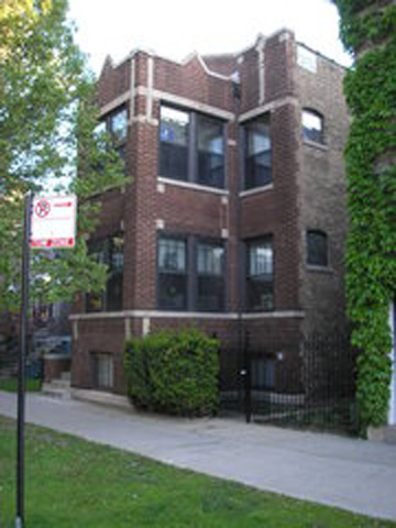 1302 W Addison