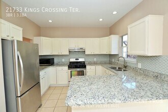 21733 Kings Crossing Terrace in Ashburn, VA - Building Photo - Building Photo