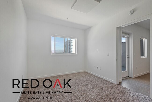 11405 Chandler Blvd in Los Angeles, CA - Foto de edificio - Building Photo