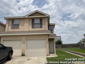 10802 Mathom Landing in Universal City, TX - Building Photo