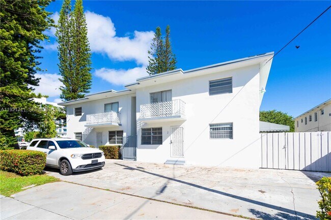 450 NE 82nd Terrace in Miami, FL - Building Photo - Building Photo