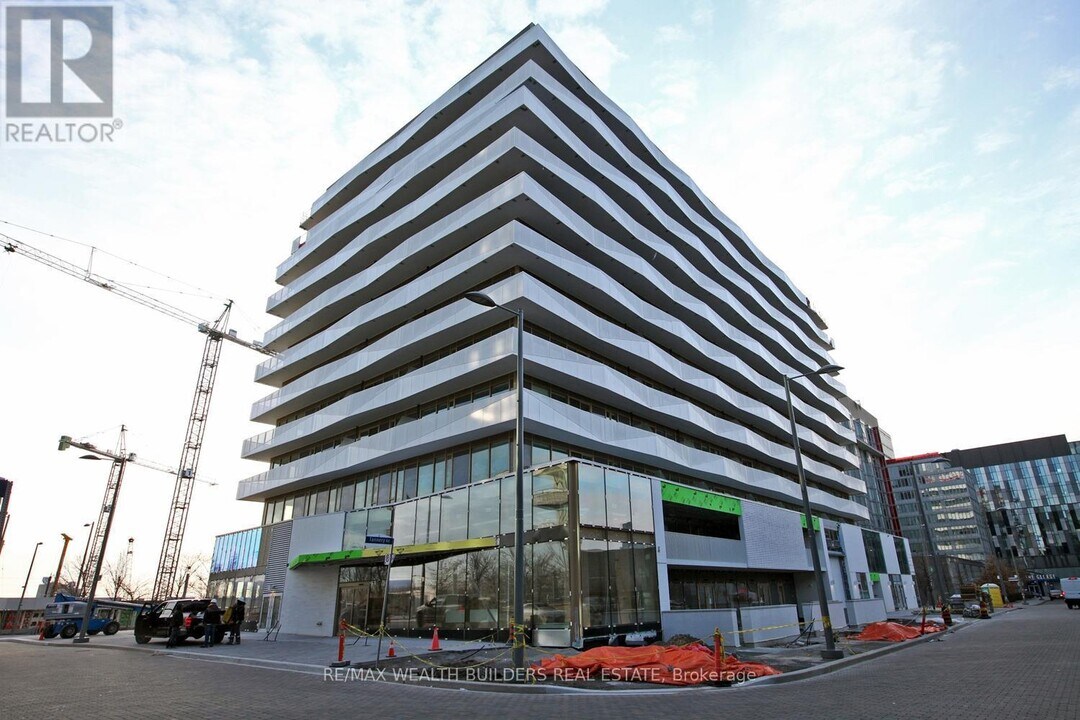 60-560 Tannery Rd in Toronto, ON - Building Photo