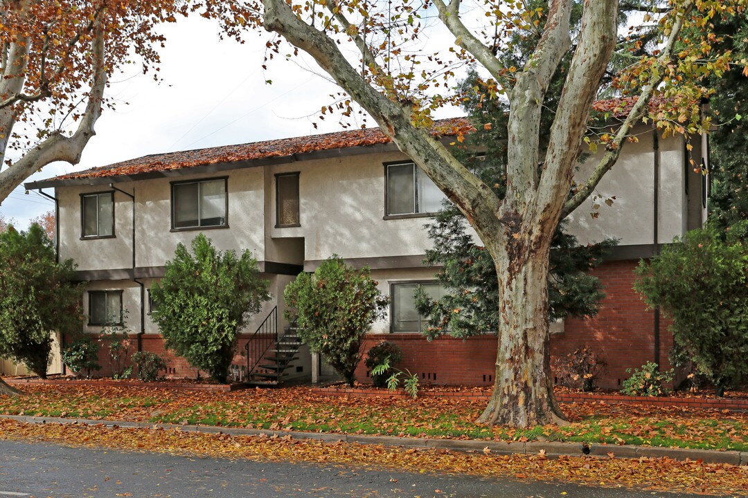 1430 V St in Sacramento, CA - Building Photo