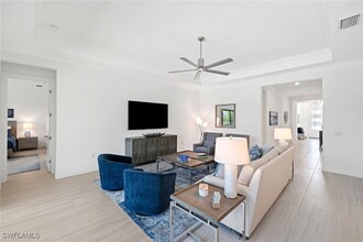 3130 Heather Glen Ct in Naples, FL - Foto de edificio - Building Photo