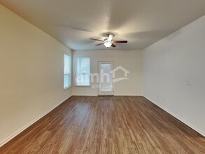 457 Pebble Bend in New Braunfels, TX - Building Photo - Building Photo