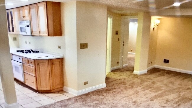 2619 Prairie Ave, Unit G in Evanston, IL - Building Photo - Building Photo