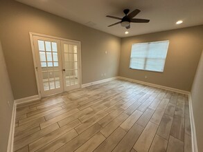5350 Costa Del Sol Dr in St. Cloud, FL - Foto de edificio - Building Photo