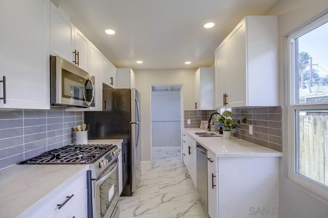 3481 Myrtle Ave in San Diego, CA - Building Photo