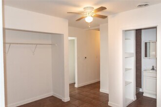 5311 Perry Ave in Galveston, TX - Building Photo - Building Photo