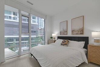 30 Ordnance St in Toronto, ON - Building Photo - Building Photo