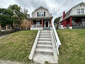 759 Wells St in Cincinnati, OH - Building Photo