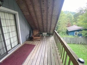 1130 Stoney Brook Ln in Boone, NC - Building Photo - Building Photo