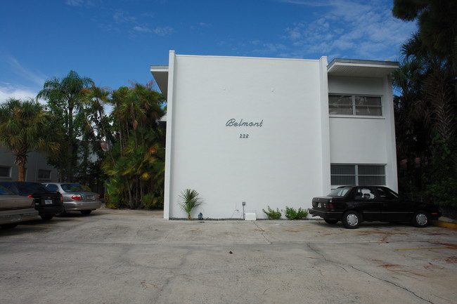 228 Harbor Dr S in Venice, FL - Foto de edificio - Building Photo