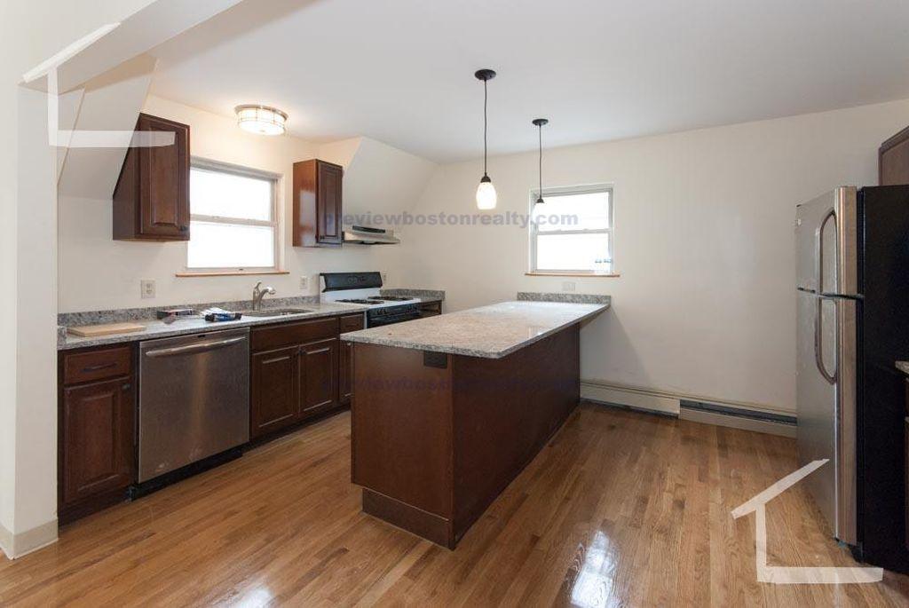 171 Cambridge St, Unit 2 in Boston, MA - Building Photo