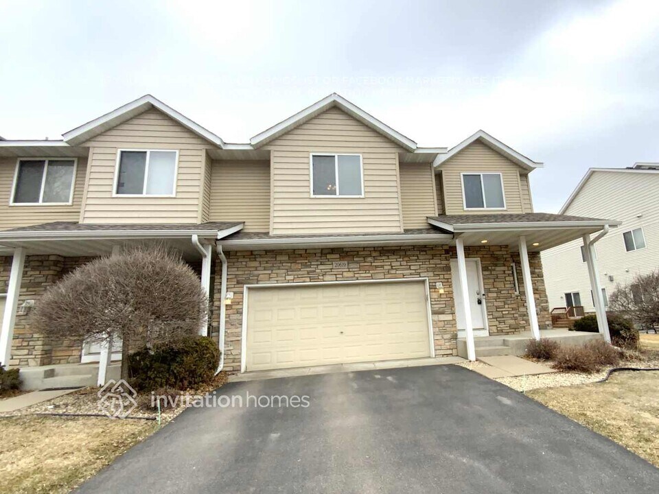 20619 Keystone Ave in Lakeville, MN - Foto de edificio
