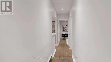 3 Jasmine Rd in Toronto, ON - Building Photo - Building Photo