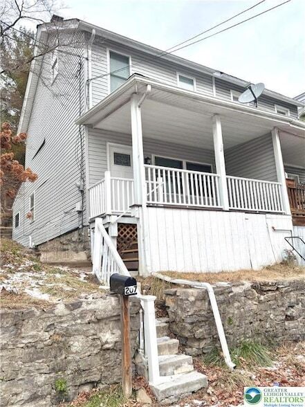 207 Spring St, Unit 2-2318 in West Easton, PA - Building Photo - Building Photo