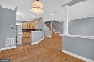 1169 Regal Oak Dr in Rockville, MD - Building Photo - Building Photo