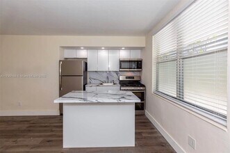1140 71st St in Miami Beach, FL - Building Photo - Building Photo
