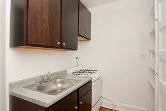 3302 W Schubert Ave in Chicago, IL - Building Photo - Building Photo