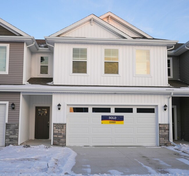 property at 4132 Glenview St.