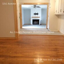 3241 Aurora St in Fort Worth, TX - Building Photo - Building Photo