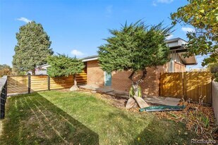 2234 S Stuart St in Denver, CO - Building Photo