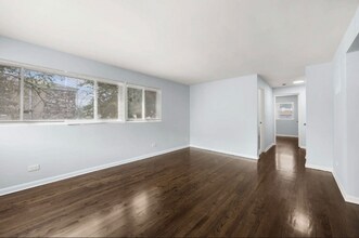 7206 W Wellington Ave in Chicago, IL - Building Photo - Building Photo