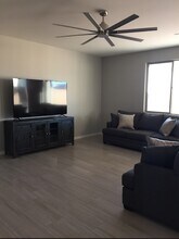 3012 E Quenton St in Mesa, AZ - Foto de edificio - Building Photo