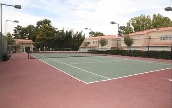 43405 30th St W in Lancaster, CA - Foto de edificio - Building Photo