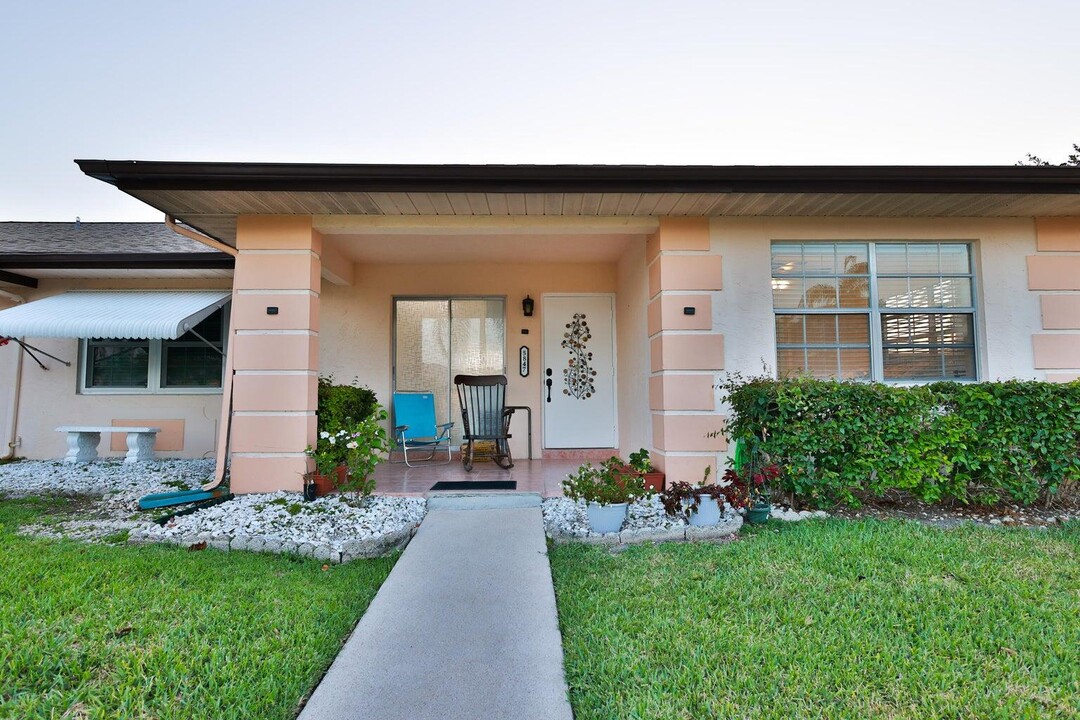 5847 Summerfield Ct-Unit -46d in Fort Pierce, FL - Building Photo