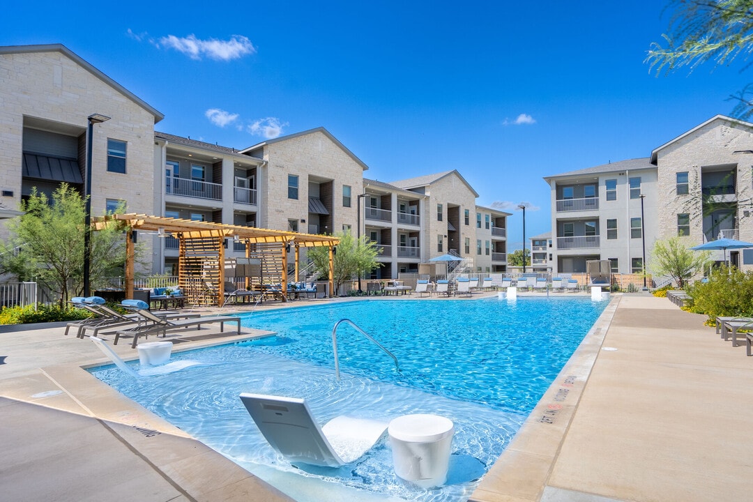 The Chloe Leander in Leander, TX - Foto de edificio