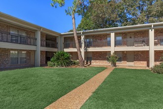 Jefferson House in Beaumont, TX - Building Photo - Building Photo